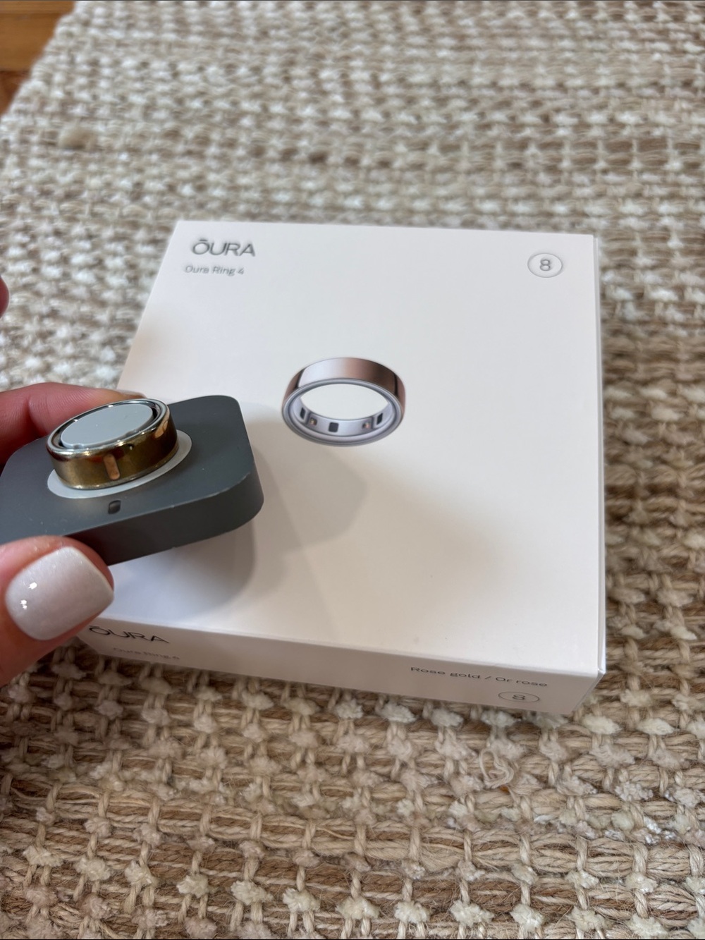 Oura 4  Rose Gold Ring and Charger Dock